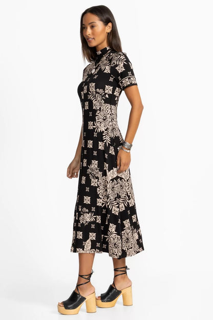 Johnny Was Women THE JANIE FAVORITE SHORT SLEEVE SEAMED MOCK NECK DRESS
